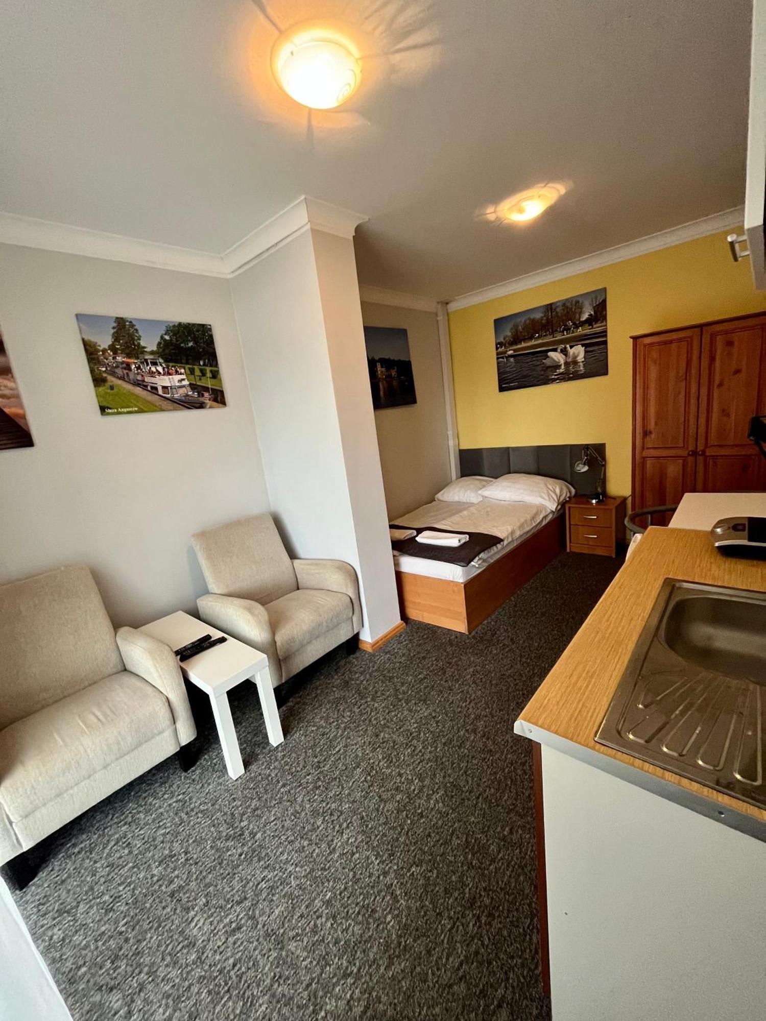 アウグストゥフ Gosciniec Rospuda 1 Bed & Breakfast エクステリア 写真