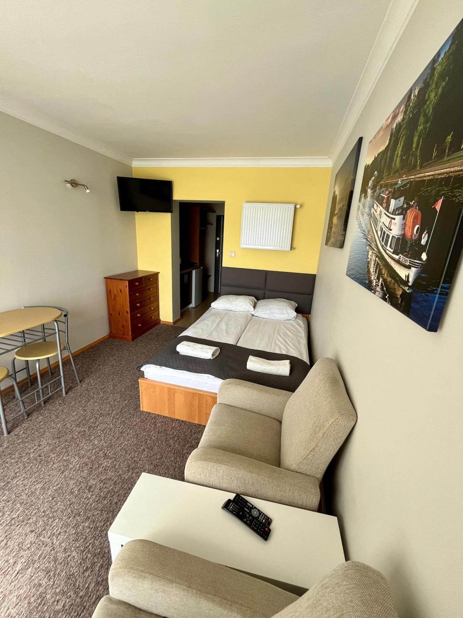 アウグストゥフ Gosciniec Rospuda 1 Bed & Breakfast エクステリア 写真